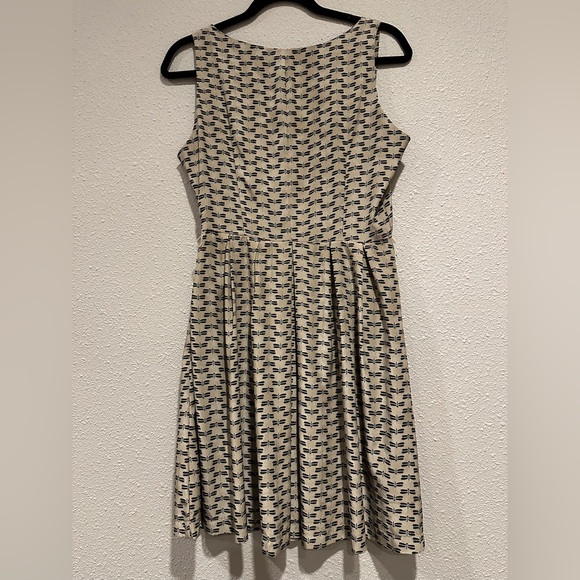 Printed Dress - Picture 3 of 3